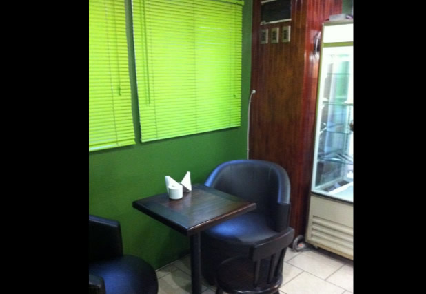 Cafeteria en paseo